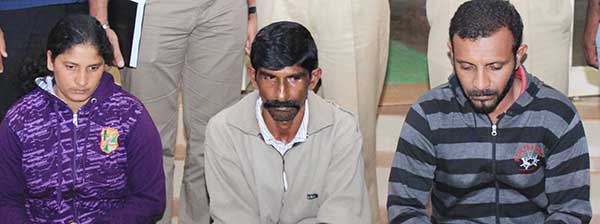 ಗಂಡನ ಕೊಲೆ: ಪತ್ನಿ ಸೇರಿ ಮೂವರ ಸೆರೆ